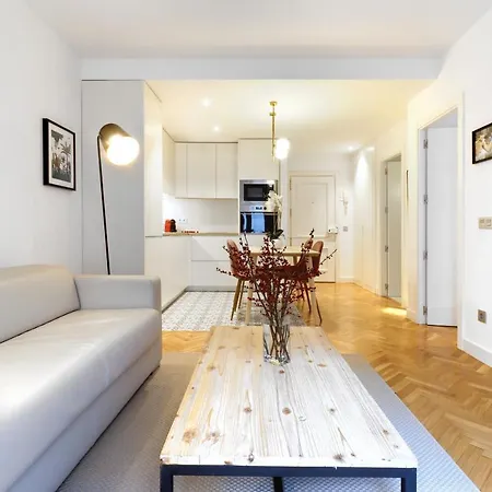 Apartament Royal Madryt Zewnętrze zdjęcie