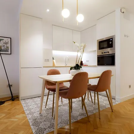 Apartament Royal Madryt Zewnętrze zdjęcie